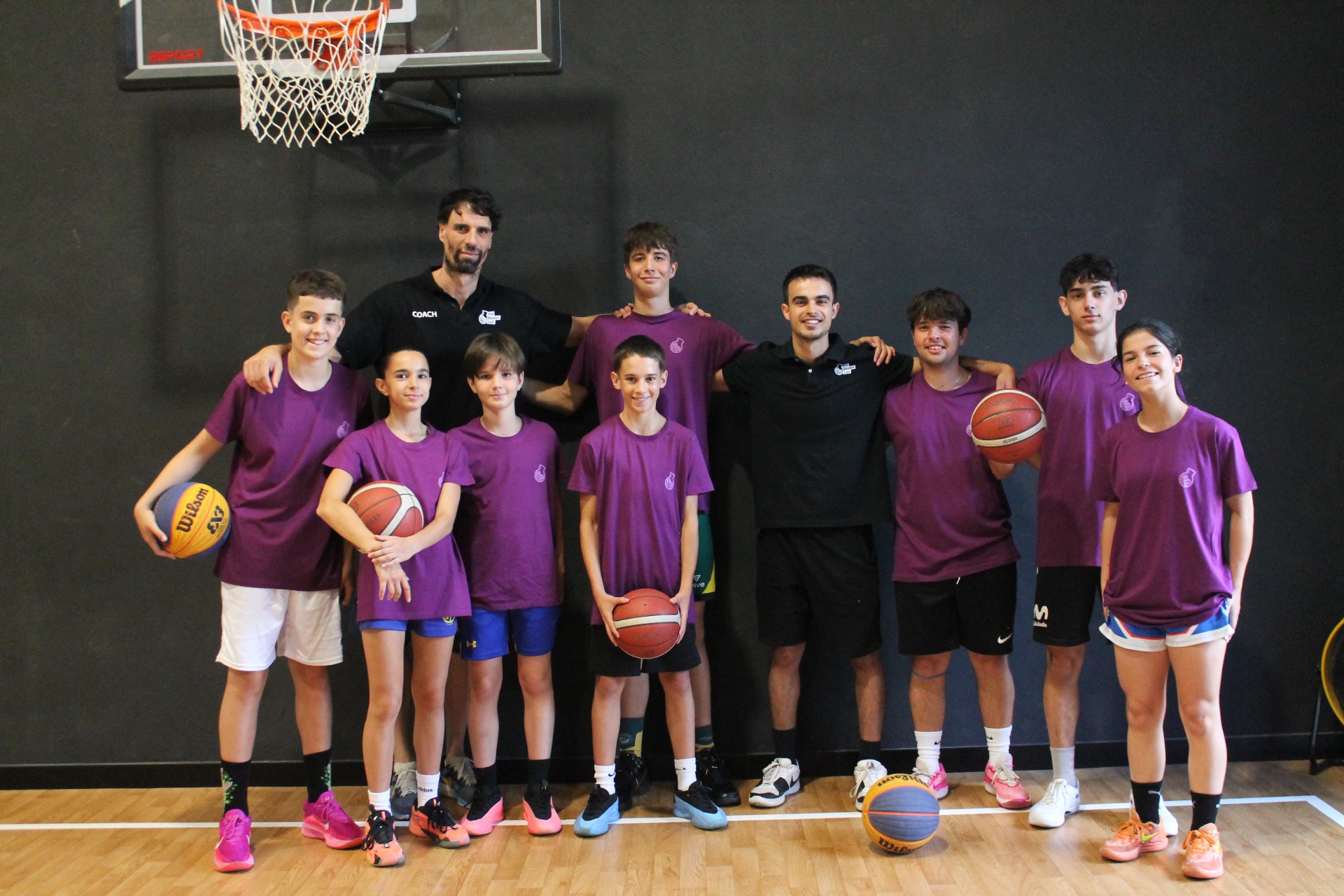Equipo de jugadores y entrenadores de ProBasketLab